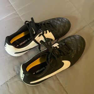 Nike Tiempo